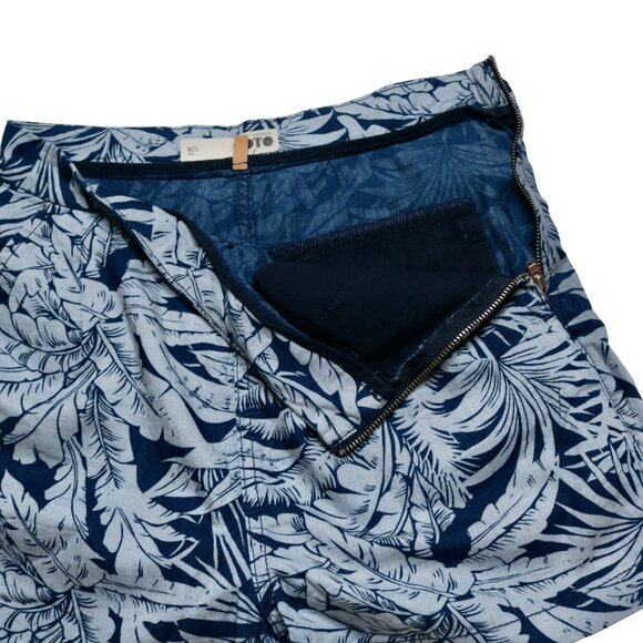 Topshop Women's Blue Tropical Pattern Shorts, size W25 - Picture 3 of 7